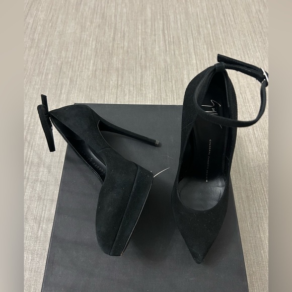 giuseppe zanotti platform heels, black, 35, like new - Picture 3 of 3